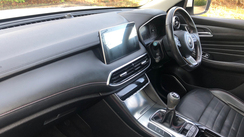 MG Hs 1.5 T-GDI Exclusive 5dr Petrol Hatchback